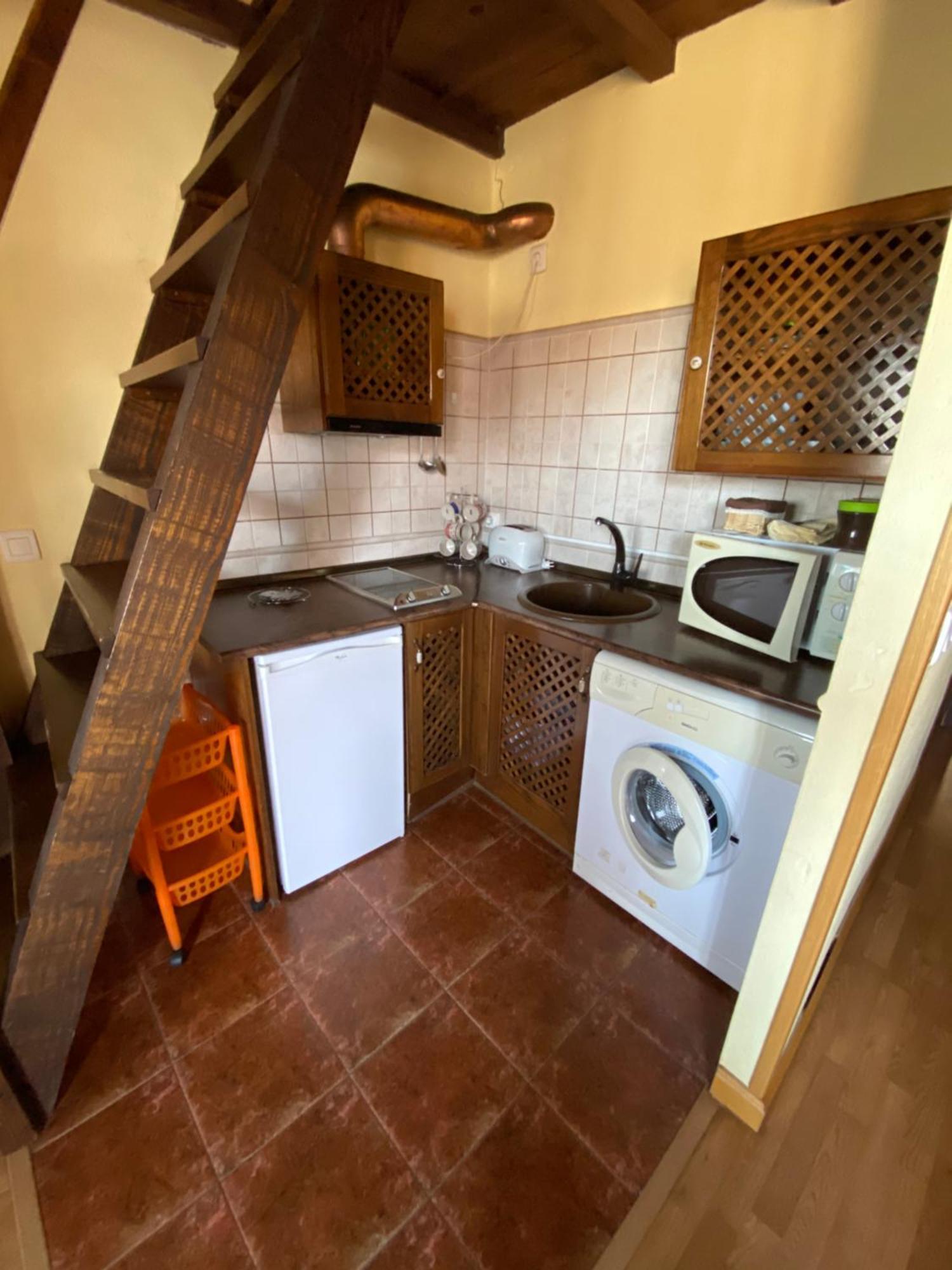 Apartamentos Rurales La Antigua Fonda Candelario Eksteriør billede